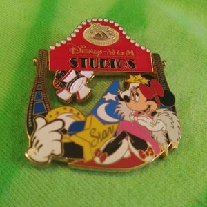 Disney trading pin